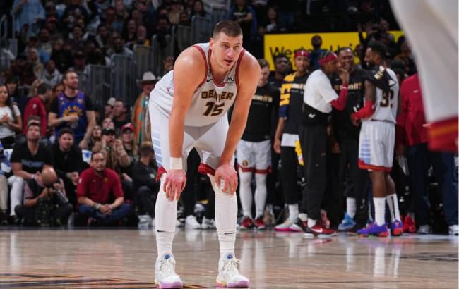 日韩三极